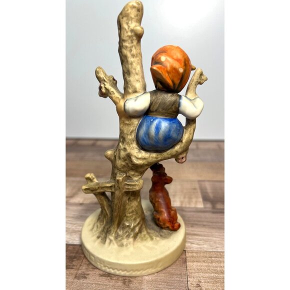 Hummel Goebel Figurine 56/B "Out Of Danger" 35 Girl In Tree With Dog Hand-Painte - Picture 3 of 6